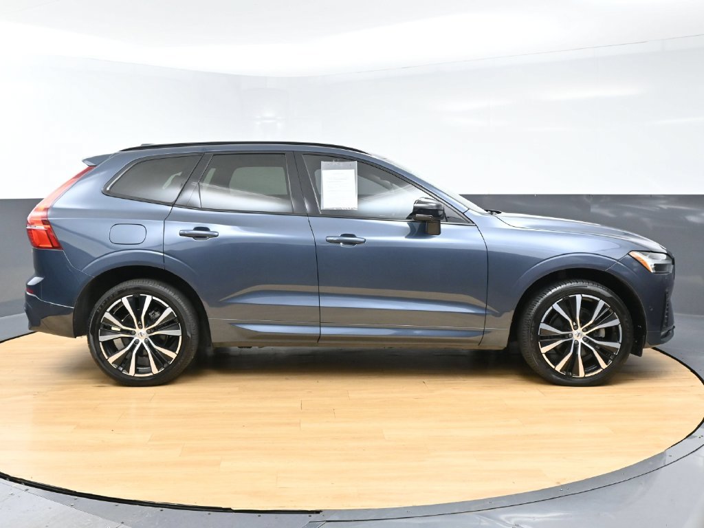 Used 2024 Volvo XC60 B5 Plus w/ Protection Package Premier AWD/4WD image 10