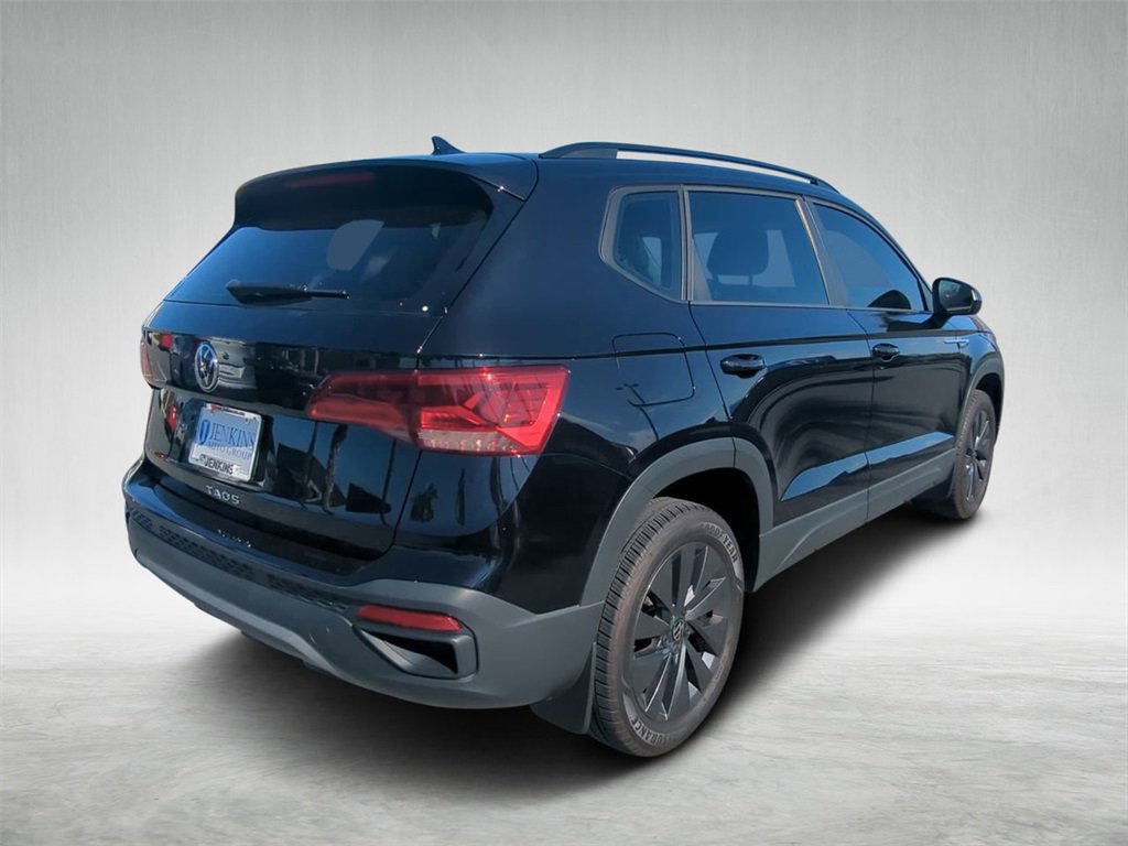 Used 2023 Volkswagen Taos S image 3