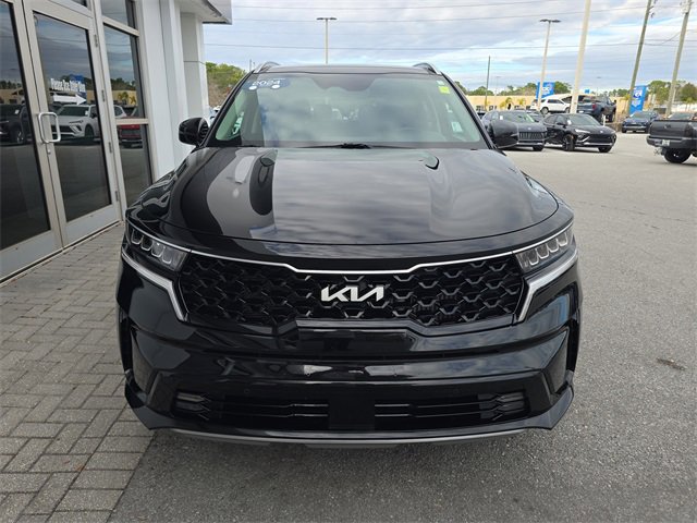 Used 2024 Kia Sorento EX w/ Panoramic Sunroof Package image 2