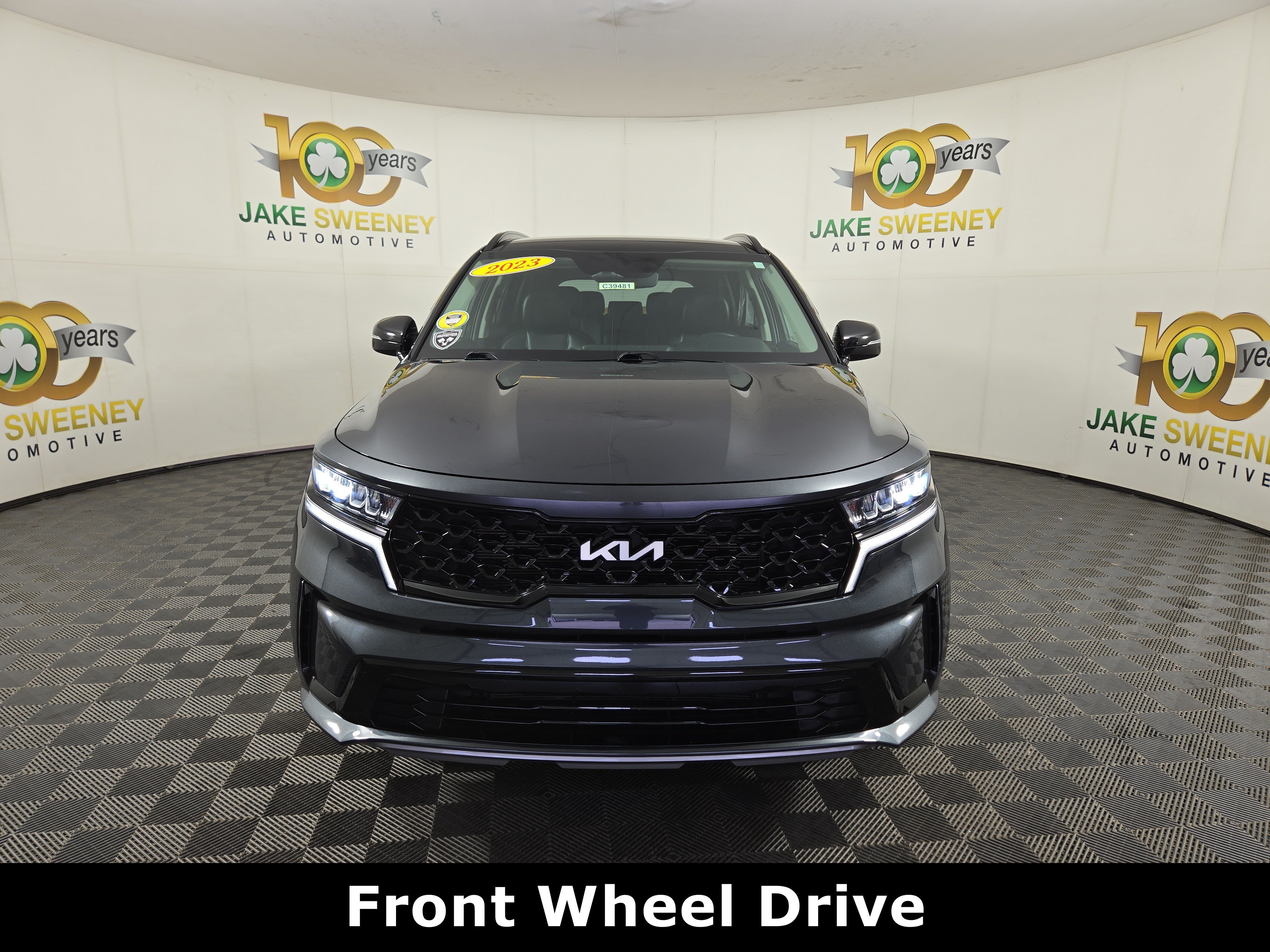 Used 2023 Kia Sorento S w/ Panoramic Sunroof Package FWD image 3