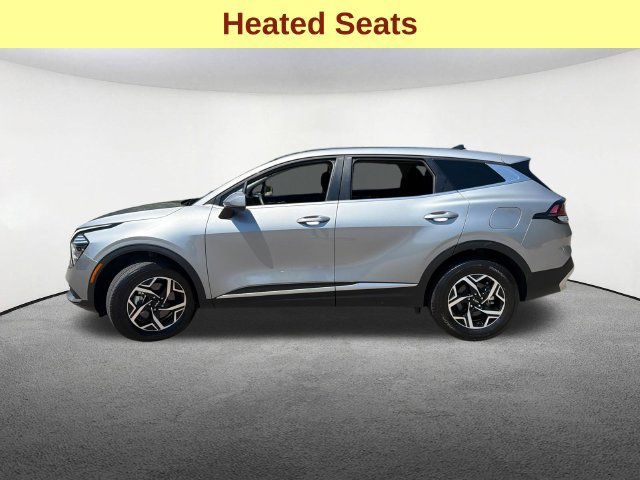 Used 2025 Kia Sportage LX AWD/4WD image 5