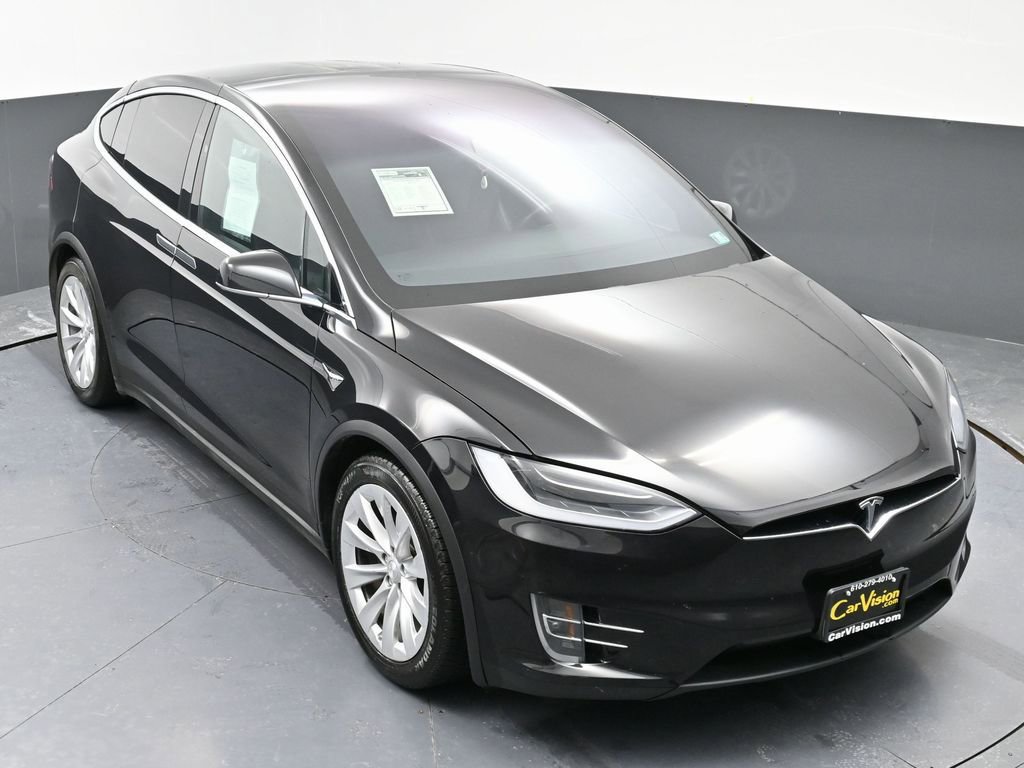 Used 2018 Tesla Model X 75D image 43