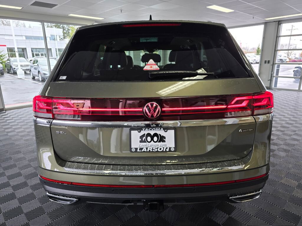 New 2025 Volkswagen Atlas SEL image 5