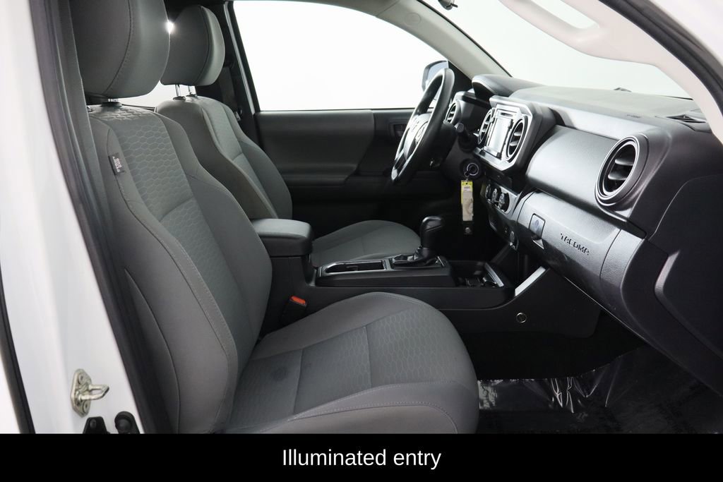 Used 2019 Toyota Tacoma SR image 10