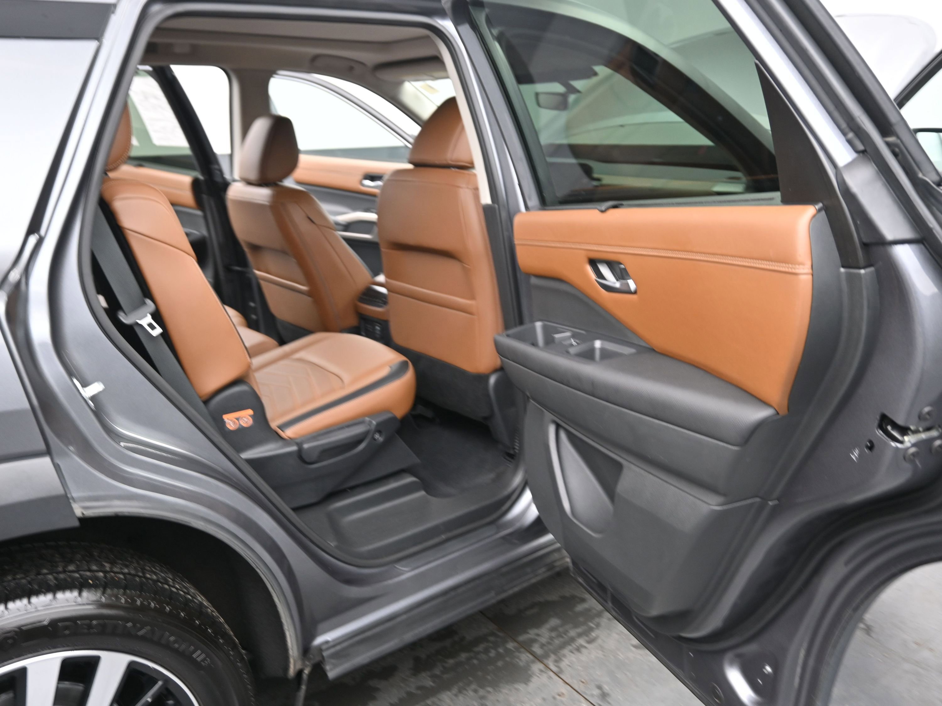 Used 2023 Nissan Pathfinder Platinum w/ Cargo Package image 20