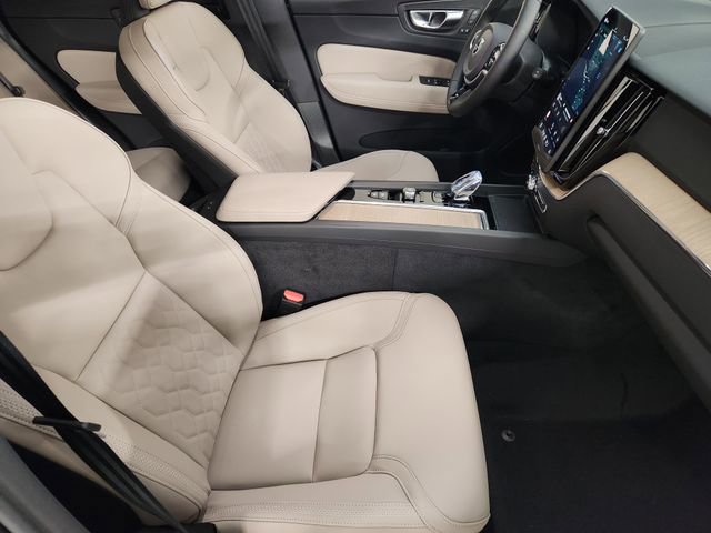 New 2026 Volvo XC60 B5 Plus w/ Protection Package Premier AWD/4WD image 3