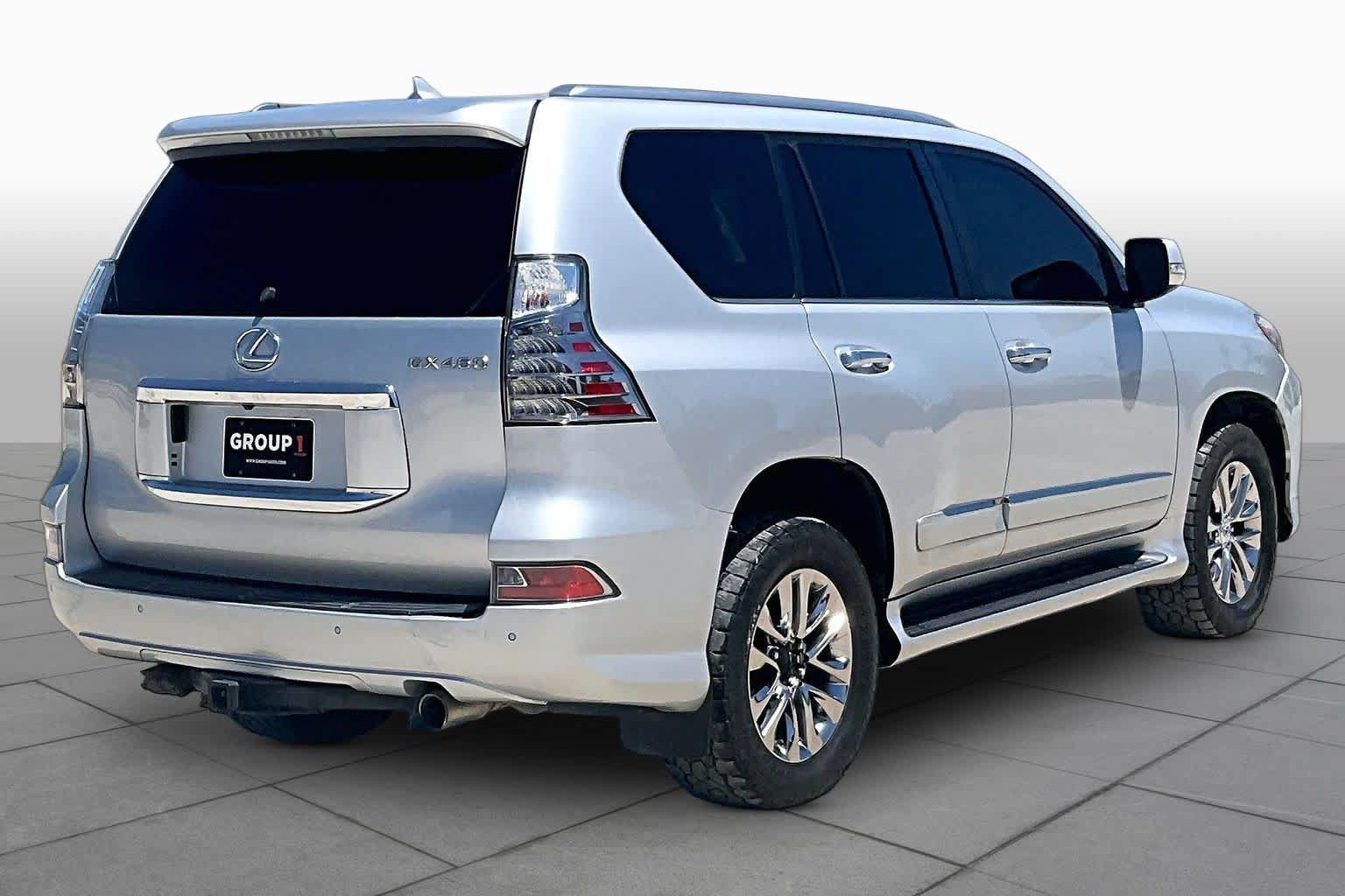 Used 2015 Lexus GX 460 w/ Premium Package AWD/4WD image 12