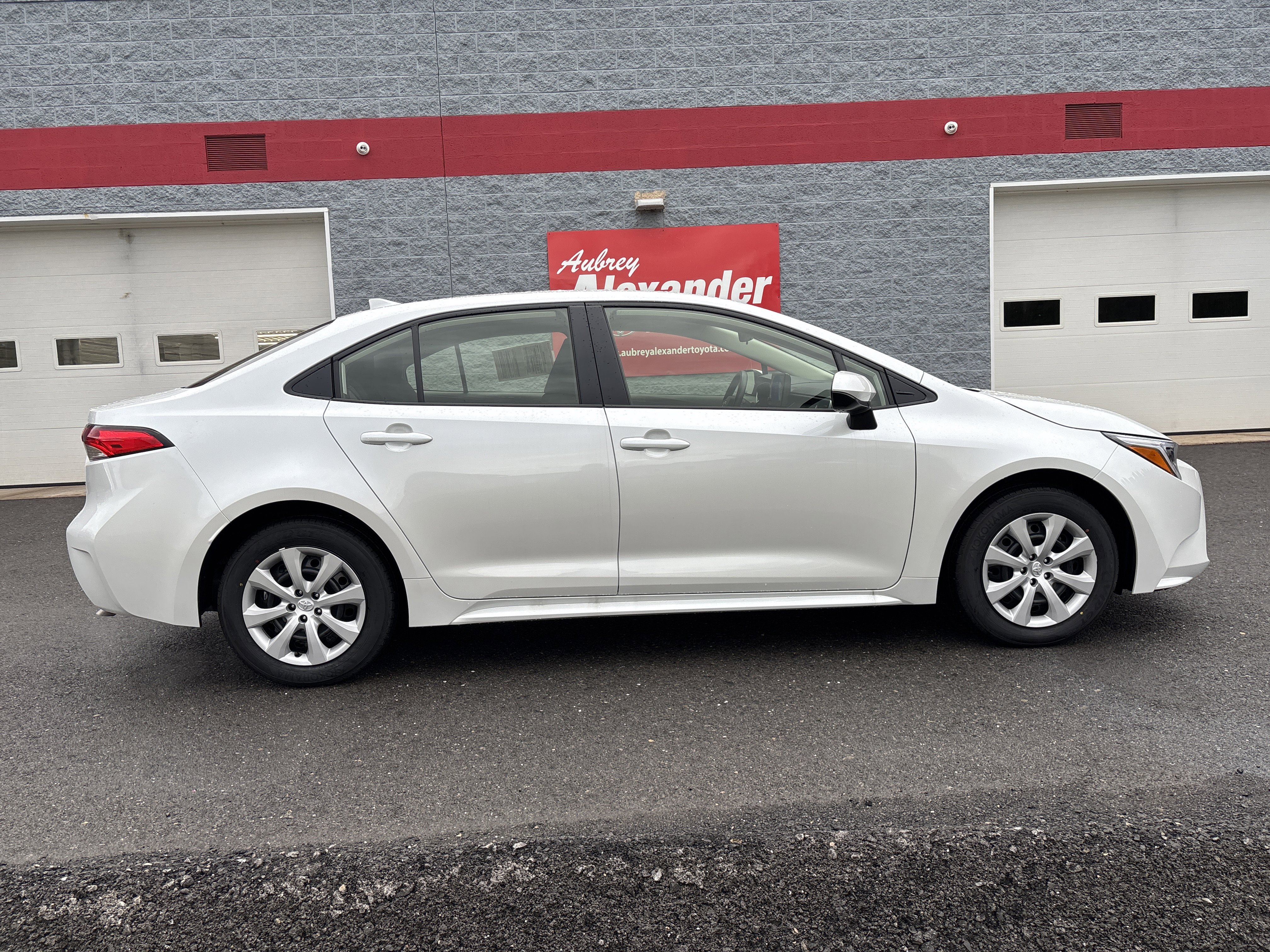 Certified 2026 Toyota Corolla LE video 2