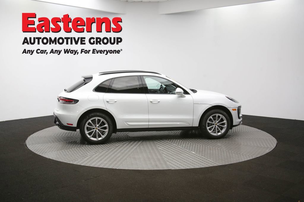 Used 2023 Porsche Macan T w/ Premium Package Plus image 46