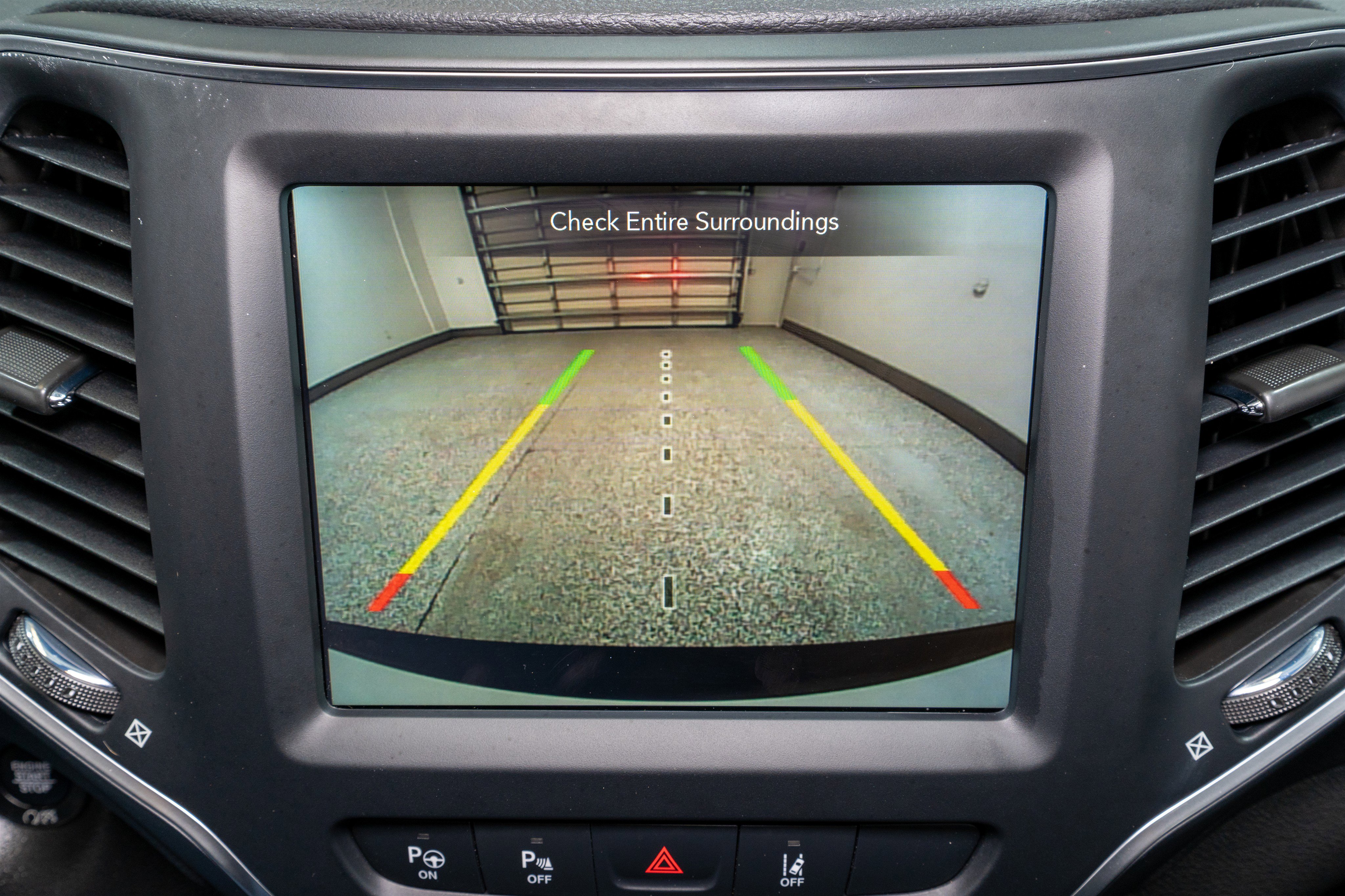 Used 2023 Jeep Cherokee Altitude Lux w/ Lux Elite Package AWD/4WD image 22