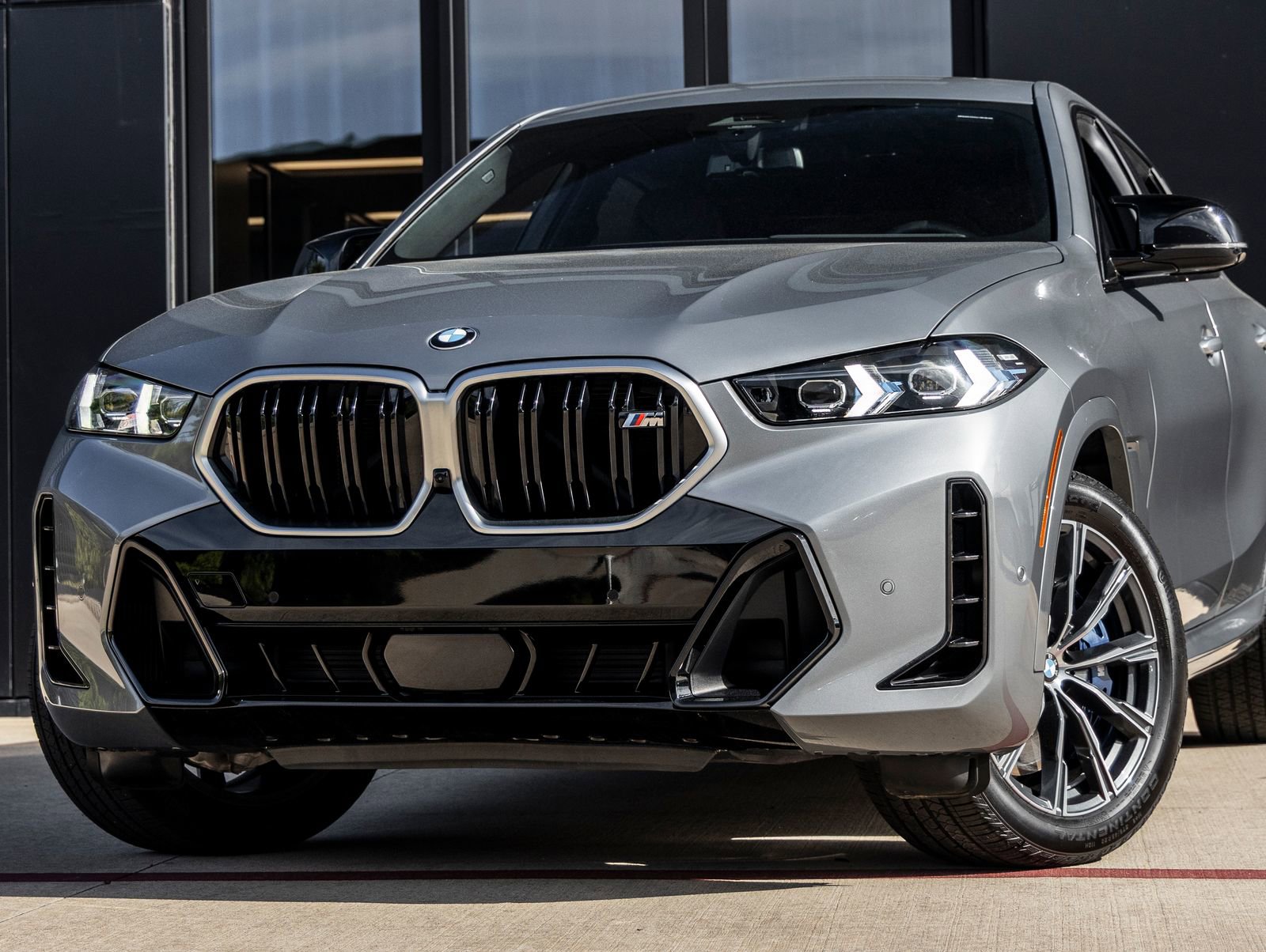 Used 2026 BMW X6 M60i image 3