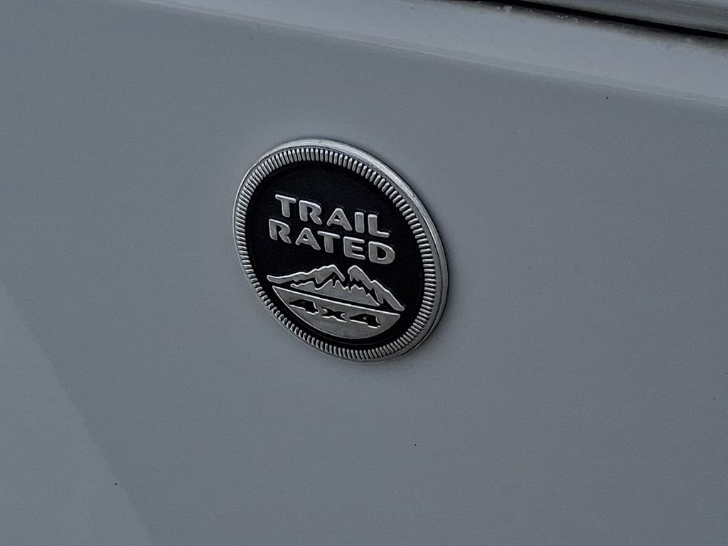 Used 2017 Jeep Wrangler Unlimited Sahara w/ Dual Top Group image 30