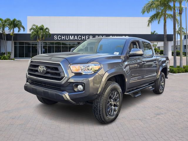 Used 2023 Toyota Tacoma SR5 w/ Technology Package image 3