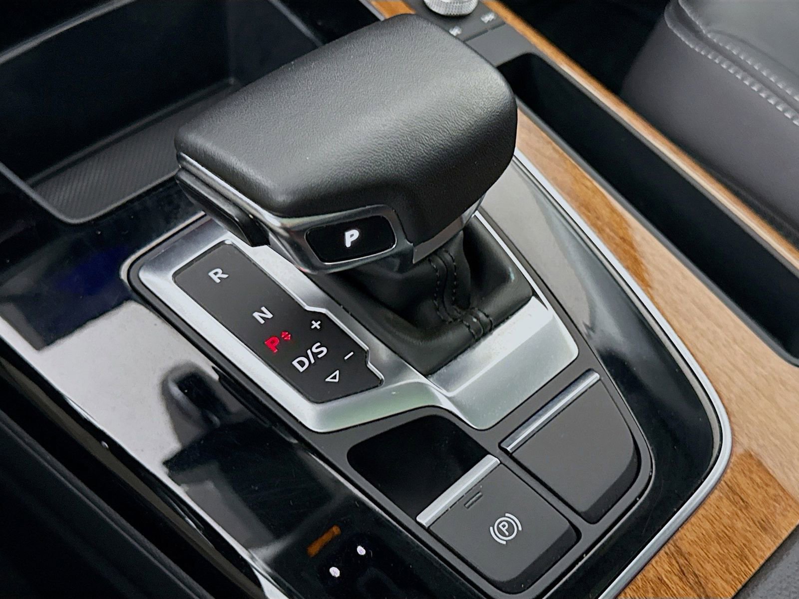 Certified 2023 Audi Q5 2.0T Premium w/ Convenience Package AWD/4WD image 18