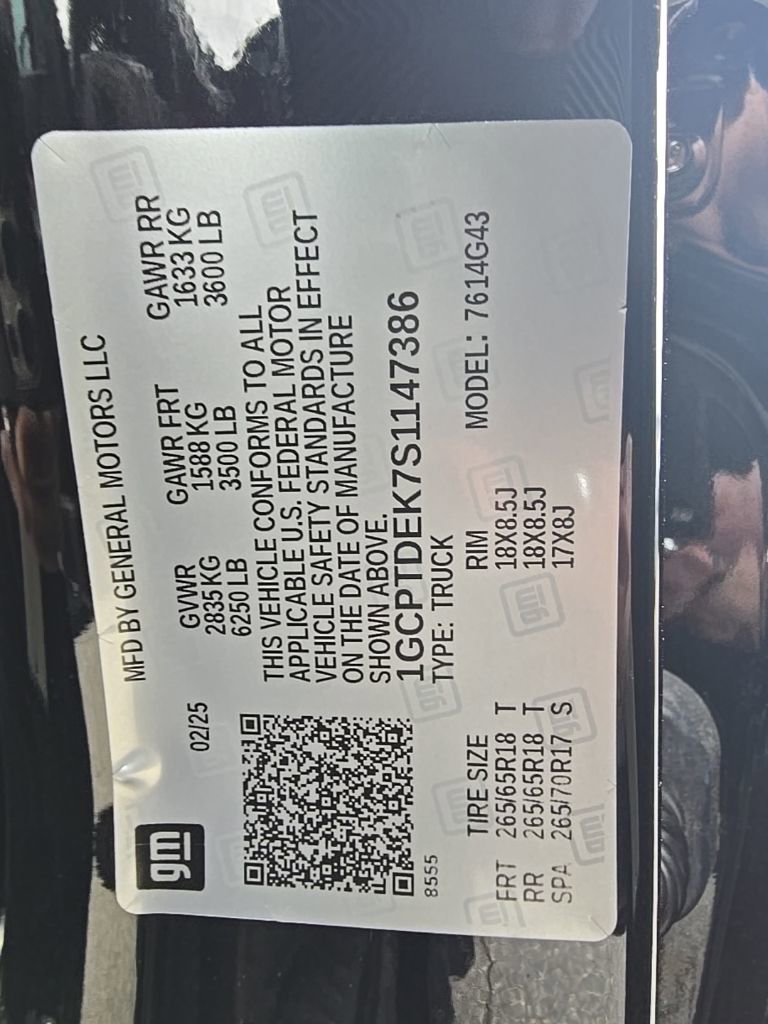 Used 2025 Chevrolet Colorado Z71 image 13