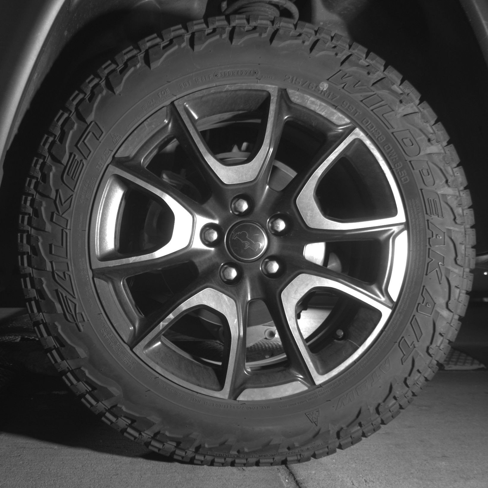 Used 2025 Jeep Compass Trailhawk image 14