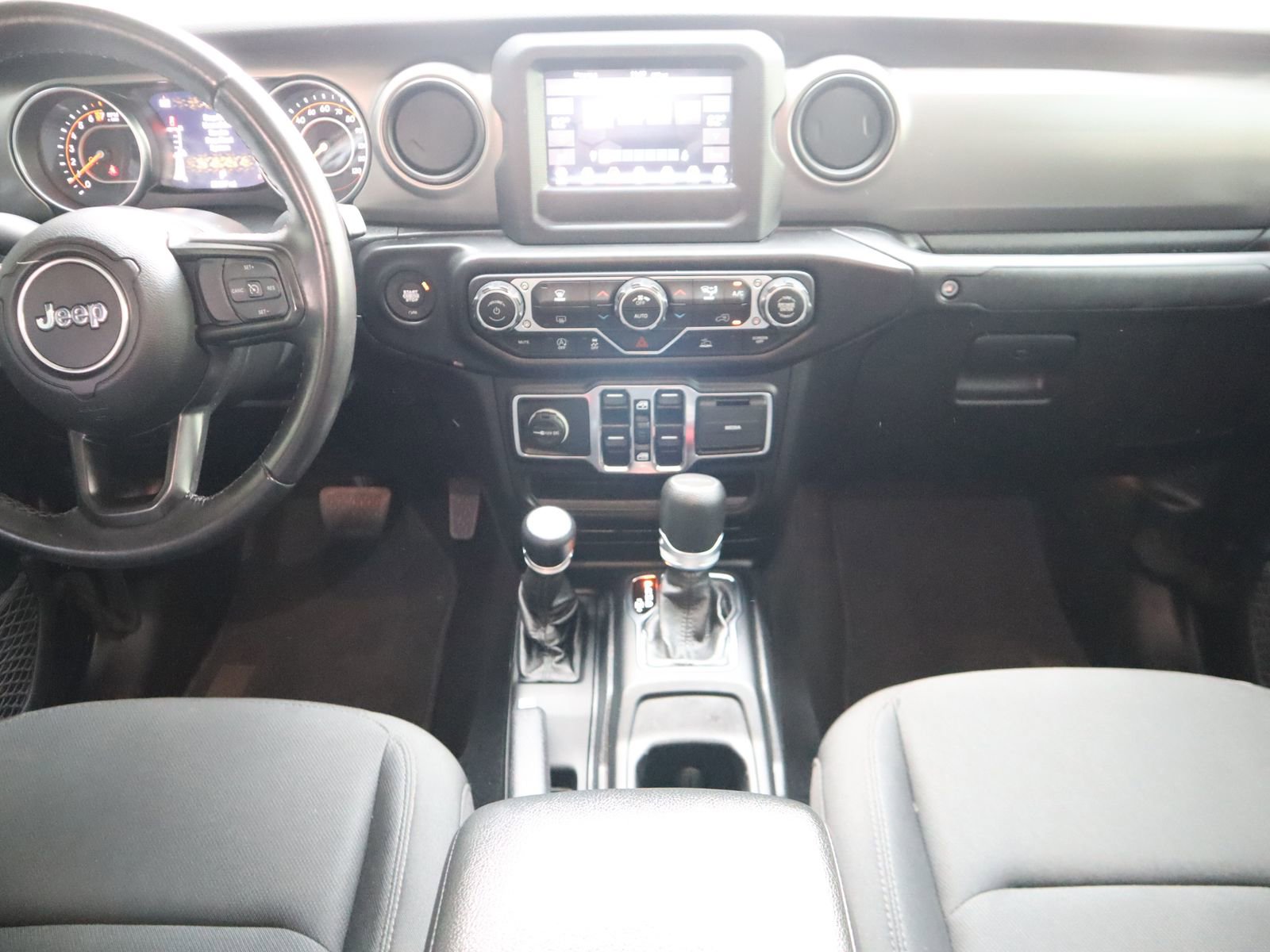 Used 2021 Jeep Gladiator Sport image 26