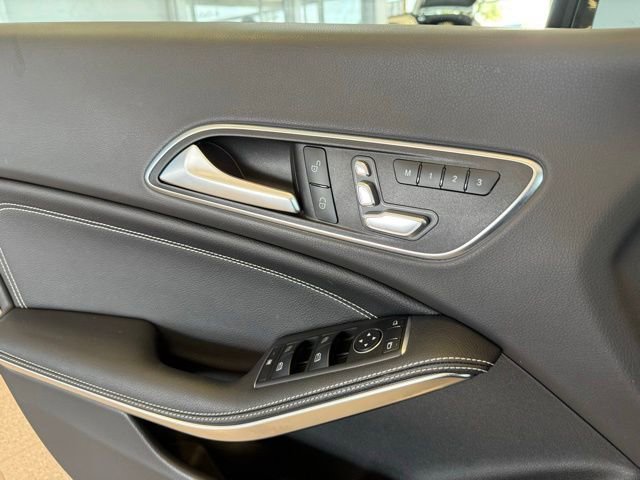 Used 2018 Mercedes-Benz CLA 250 image 19