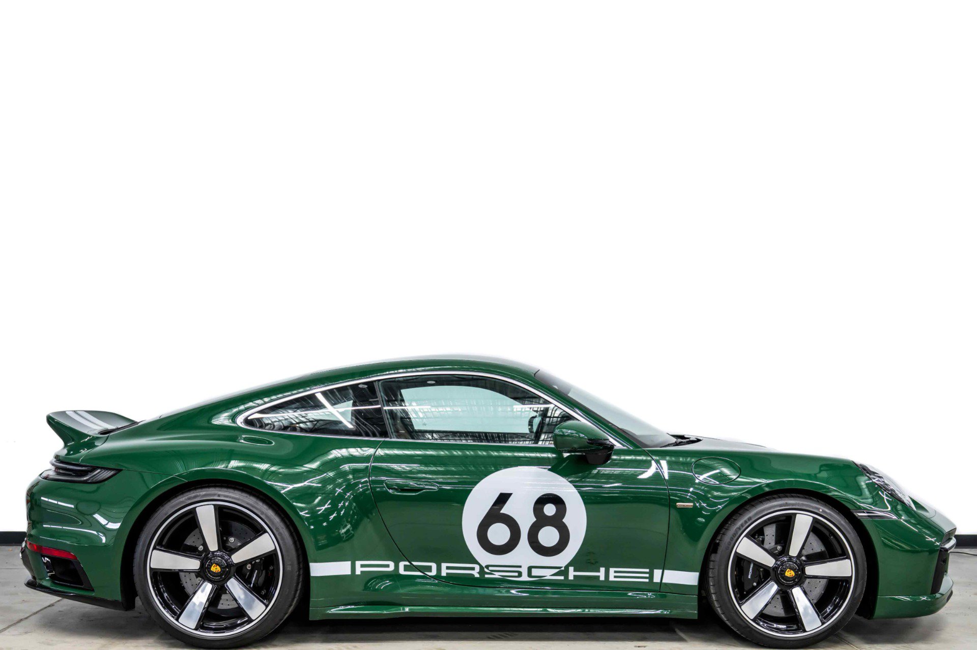 Used 2023 Porsche 911 Sport Classic RWD image 2