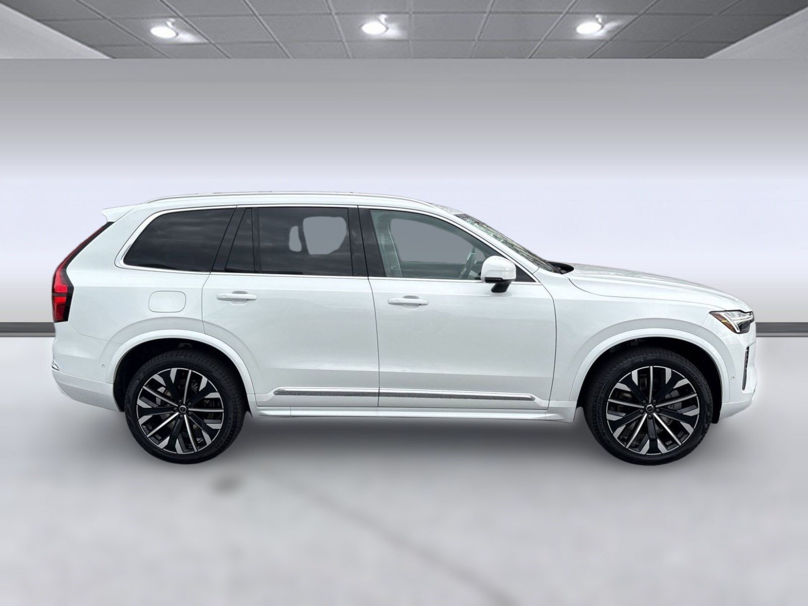New 2026 Volvo XC90 T8 Ultra w/ Protection Package AWD/4WD image 8
