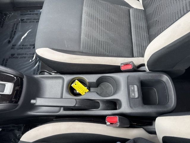 Used 2021 Nissan Versa SV FWD image 27