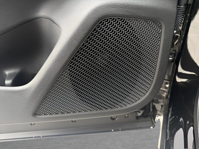 New 2025 Mitsubishi Outlander SEL image 13