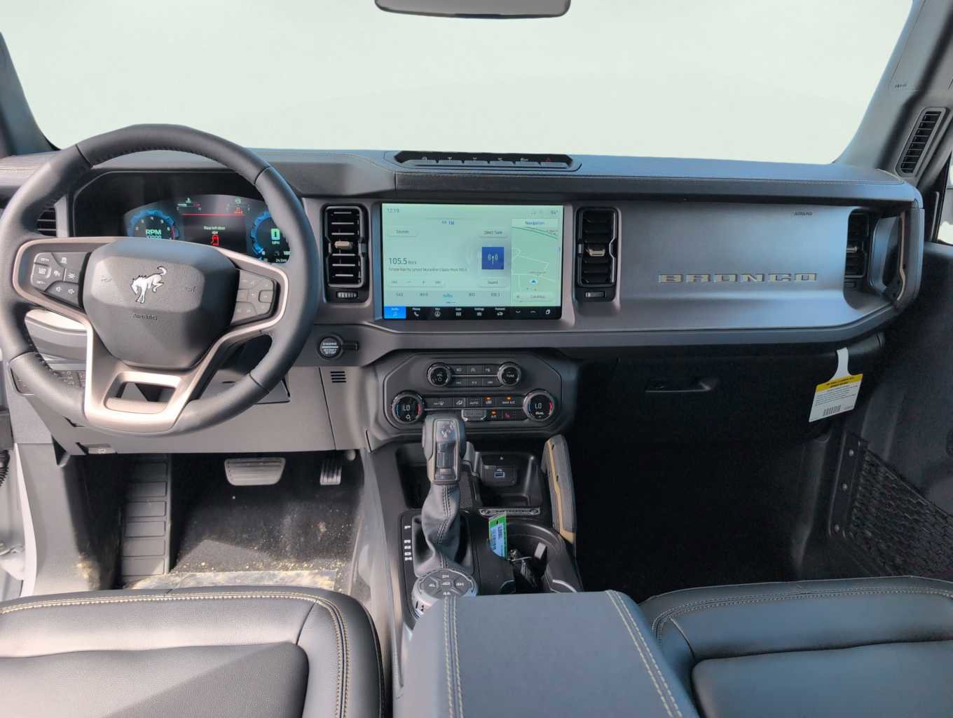 New 2025 Ford Bronco Badlands image 11