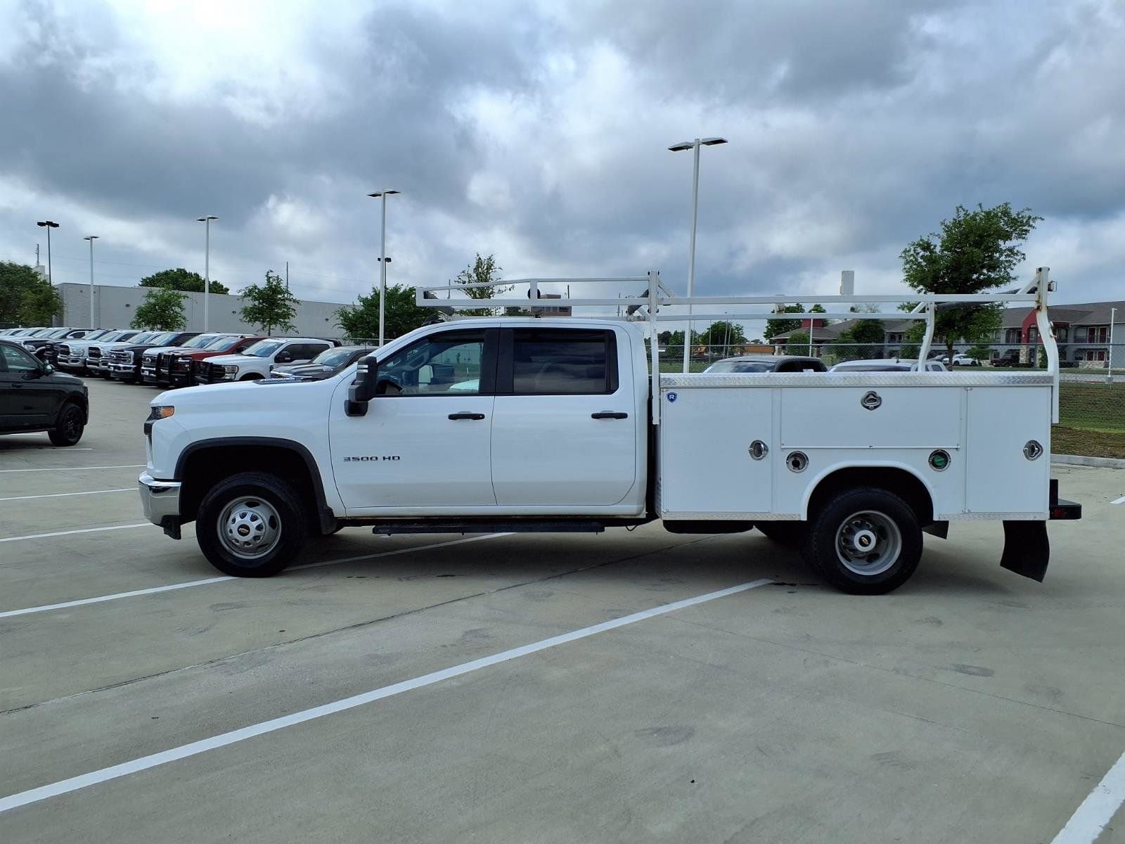 Used 2022 Chevrolet Silverado 3500 W/T w/ WT Convenience Package AWD/4WD image 9