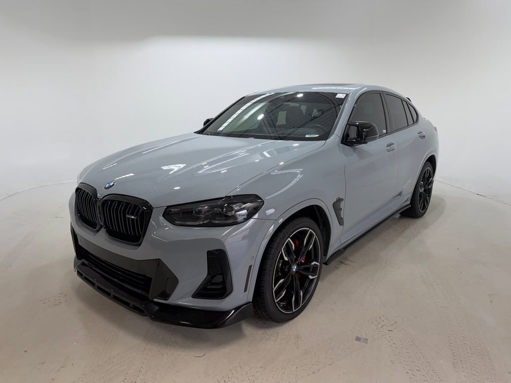 Used 2025 BMW X4 M40i w/ Premium Package image 3