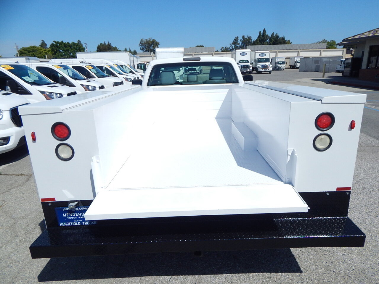 Used 2015 Ford F350 XL RWD image 3