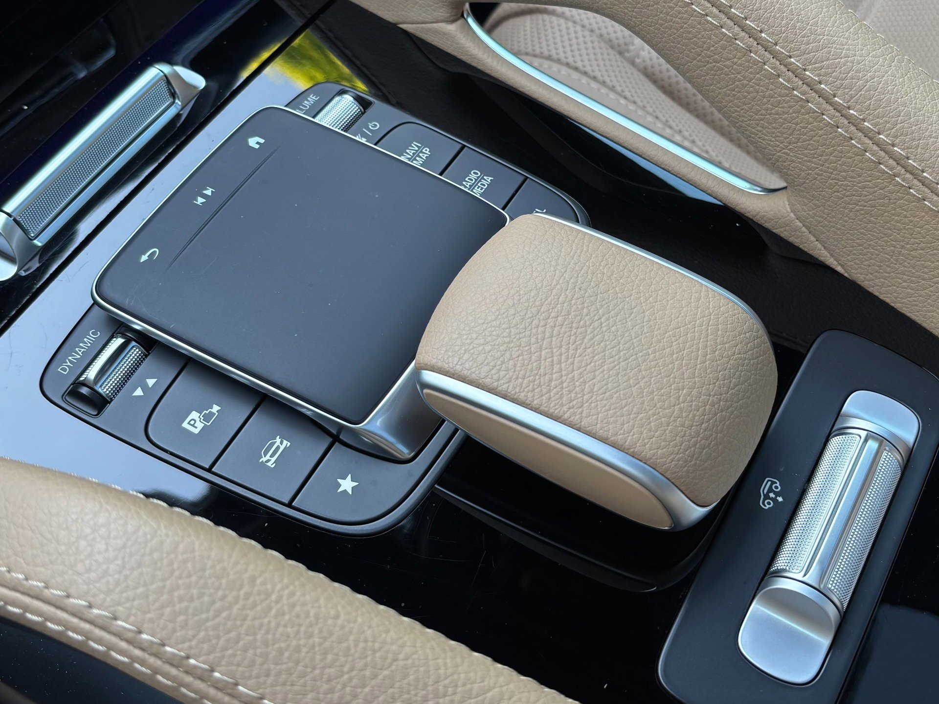 Used 2024 Mercedes-Benz GLS 580 4MATIC image 49