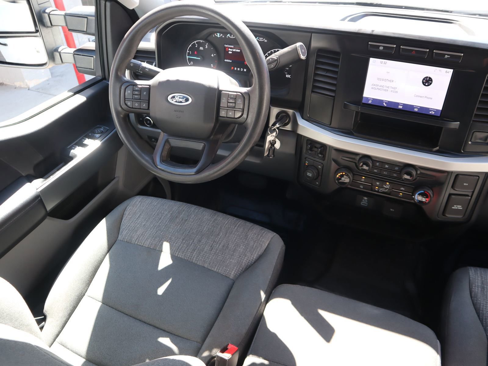 Used 2024 Ford F350 XLT image 32