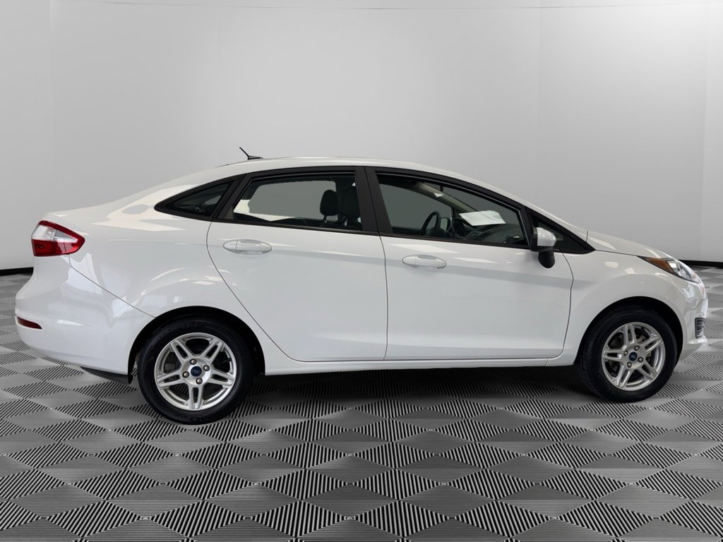 Used 2019 Ford Fiesta SE image 9
