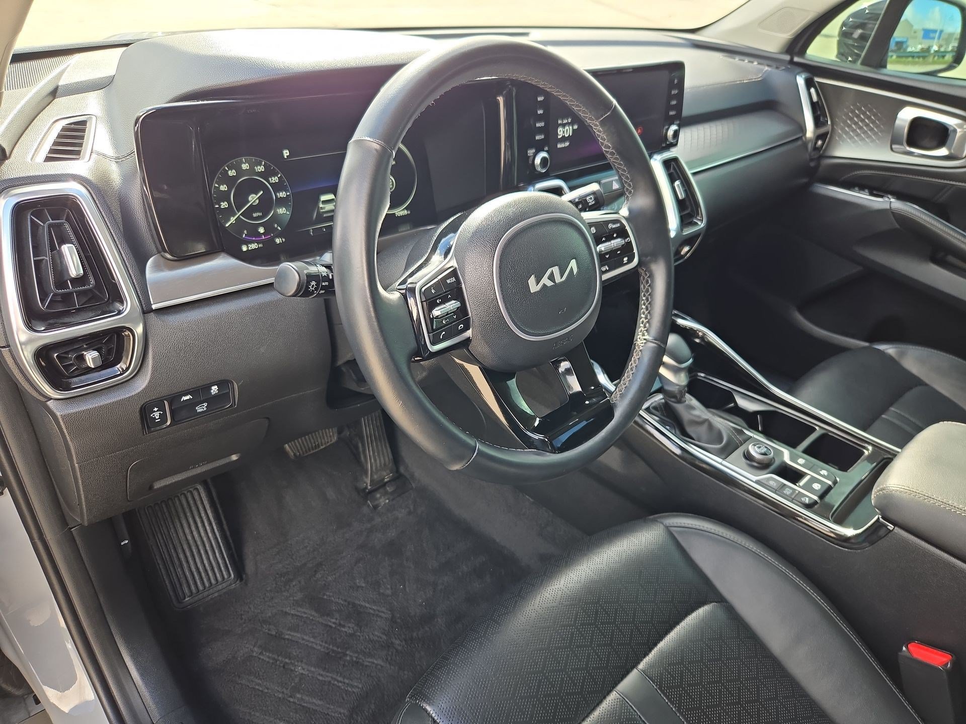 Used 2023 Kia Sorento SX FWD image 12