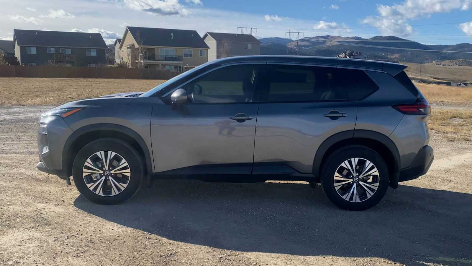 Used 2021 Nissan Rogue SV image 6