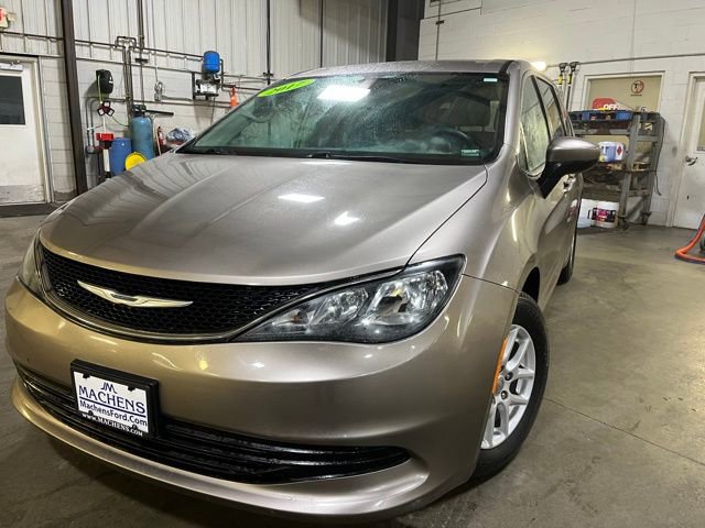 Used 2017 Chrysler Pacifica LX