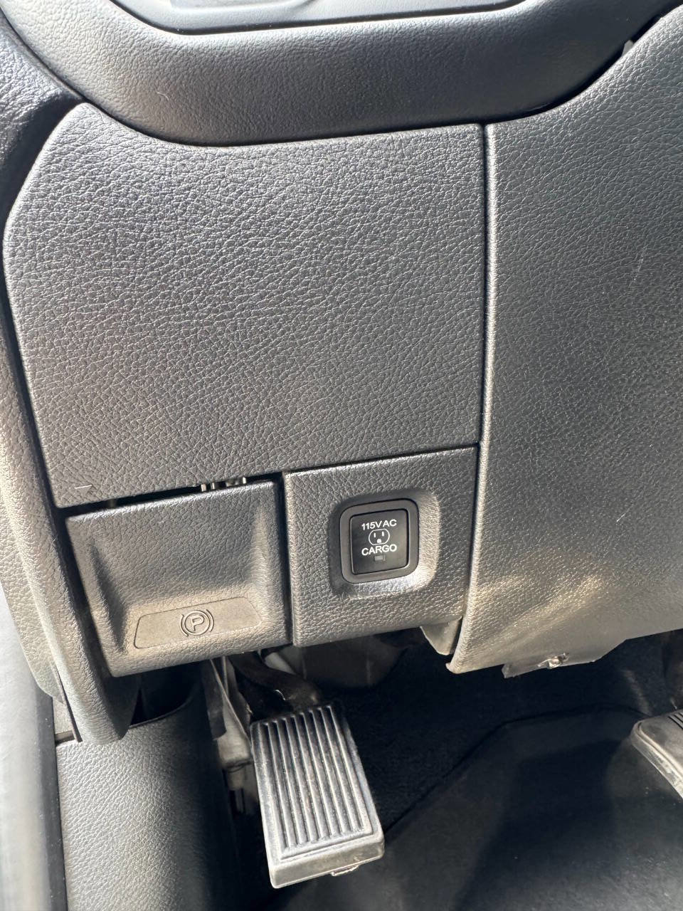 Used 2024 RAM 2500 Limited AWD/4WD image 24