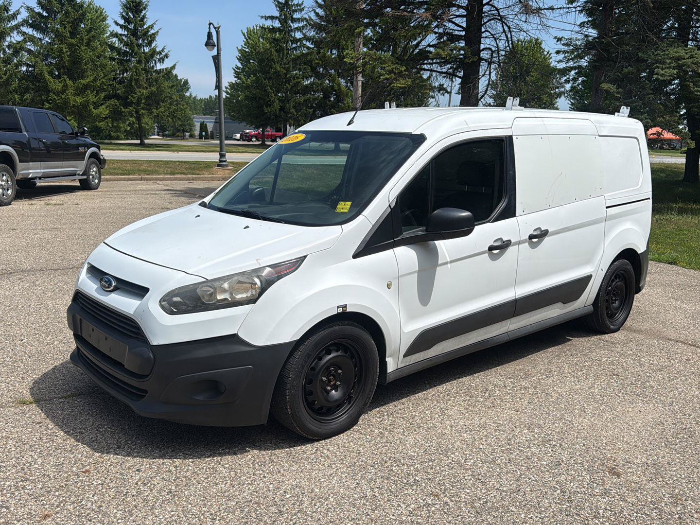 Used 2016 Ford Transit Connect XL FWD image 28