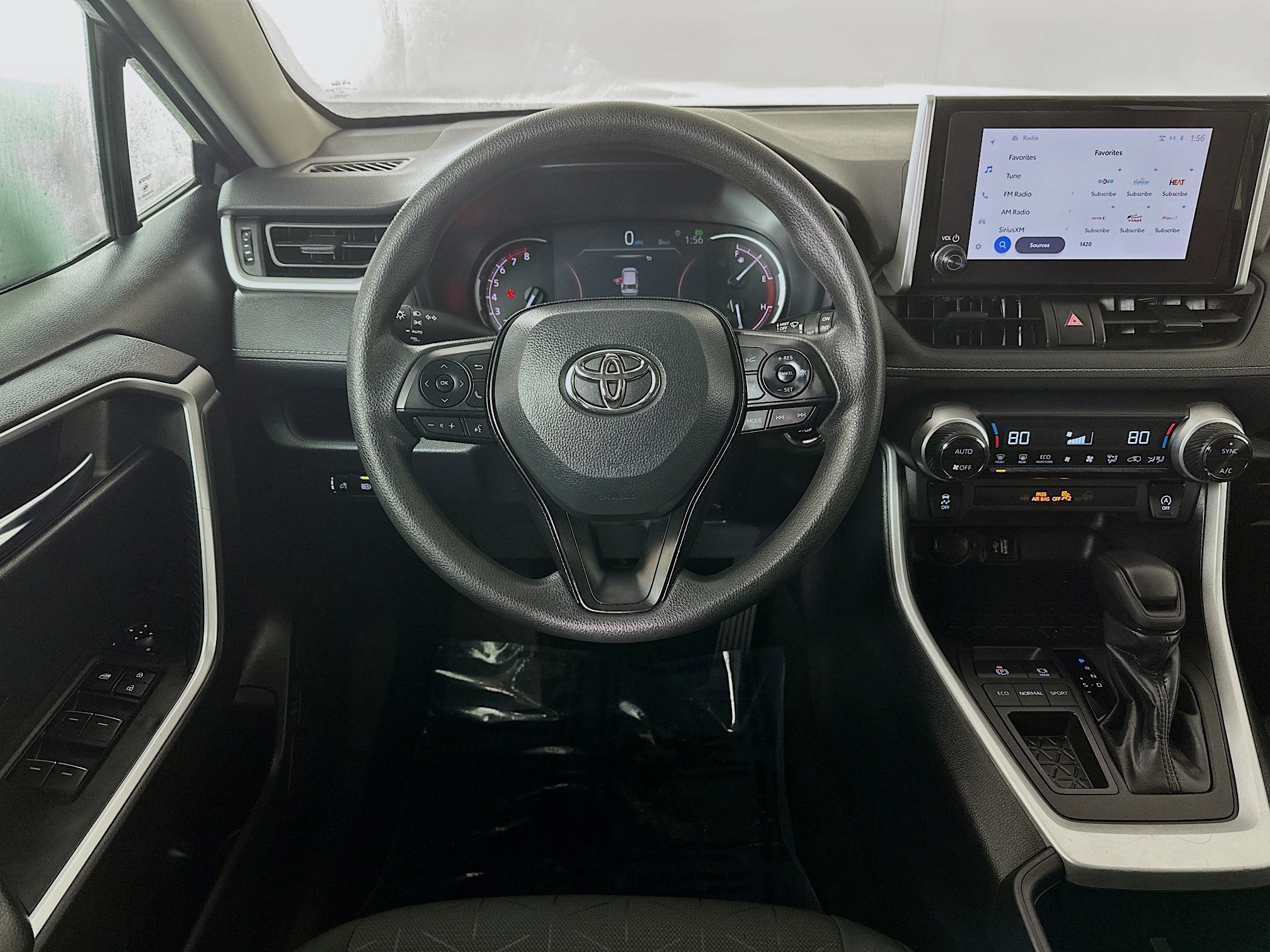 Used 2024 Toyota RAV4 XLE image 20