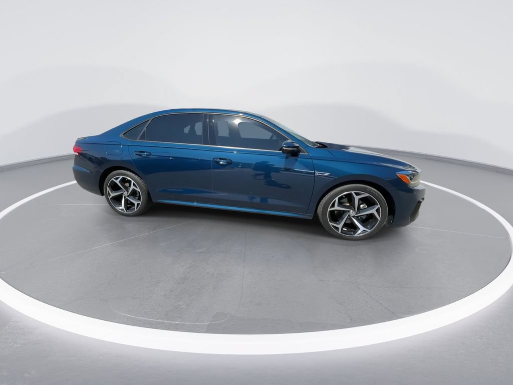 Used 2021 Volkswagen Passat 2.0T R-Line FWD image 9