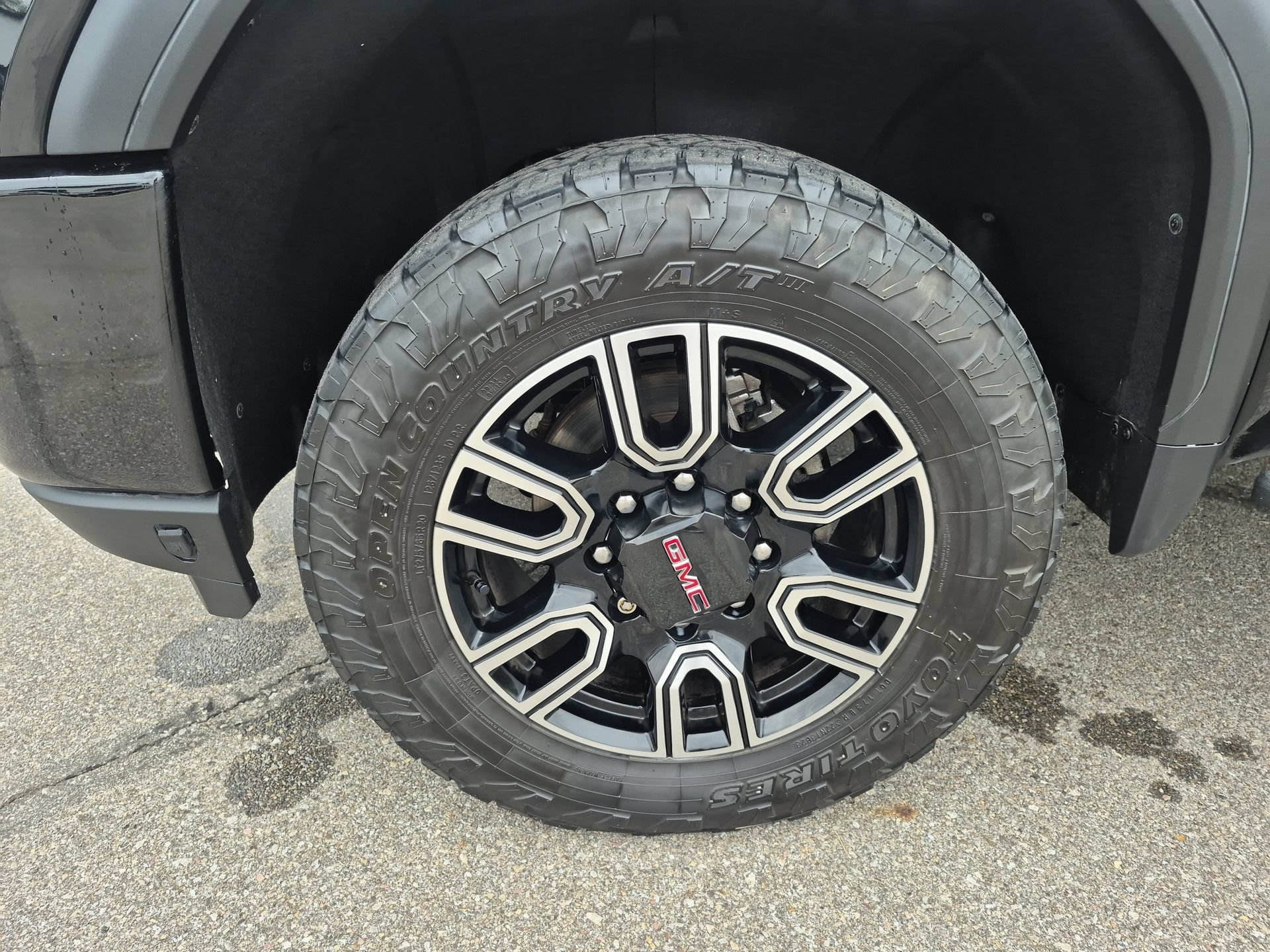 Certified 2022 GMC Sierra 3500 AT4 w/ AT4 Premium Plus Package AWD/4WD image 33