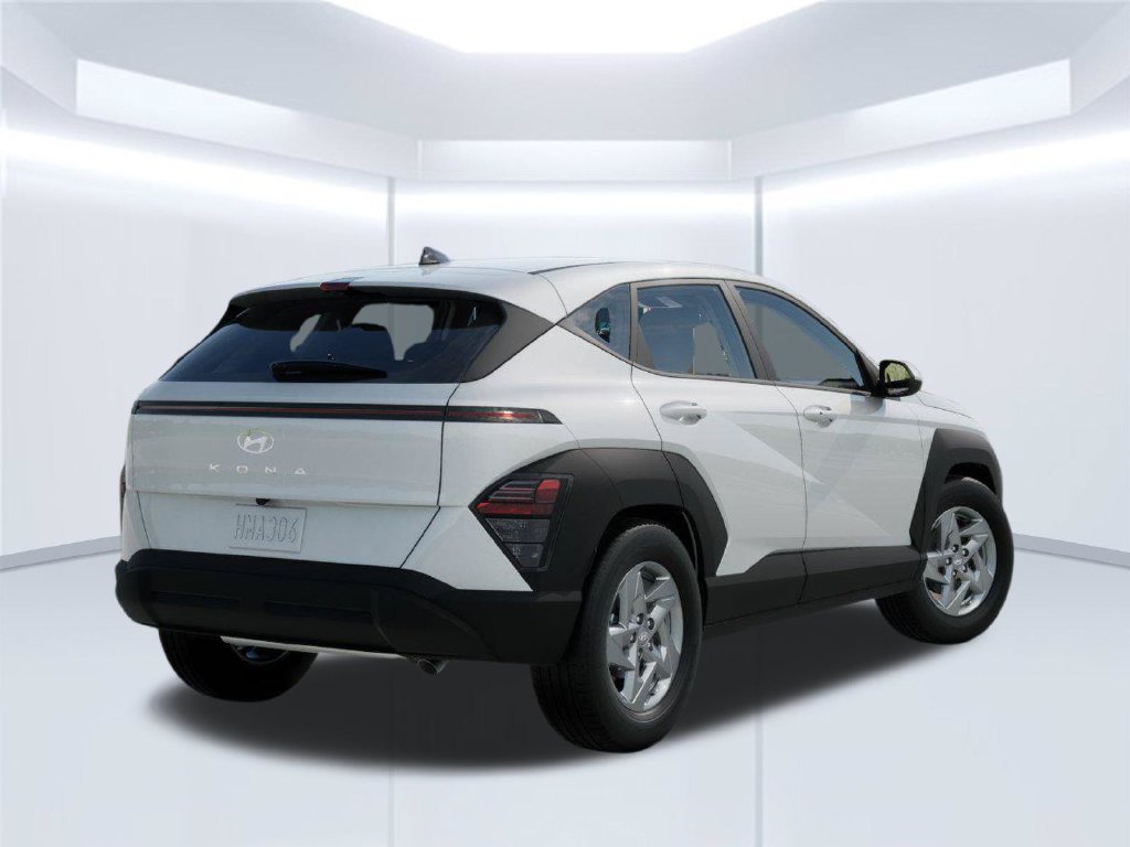 New 2027 Hyundai Kona SE FWD image 4