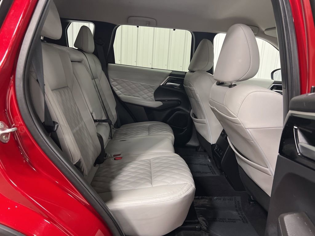 Used 2024 Mitsubishi Outlander SEL image 11