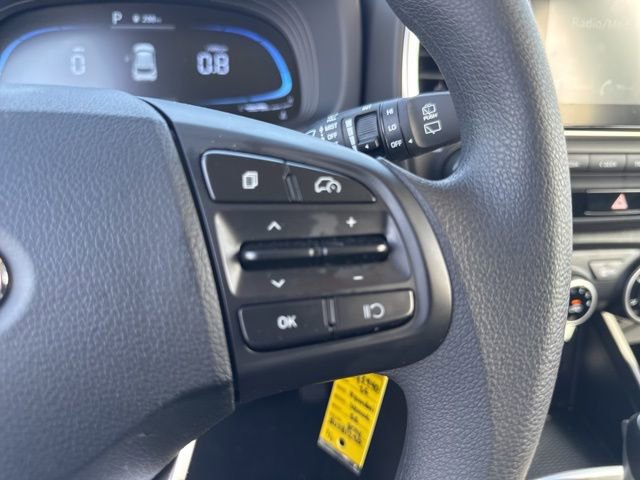 Used 2025 Hyundai Venue SE image 15