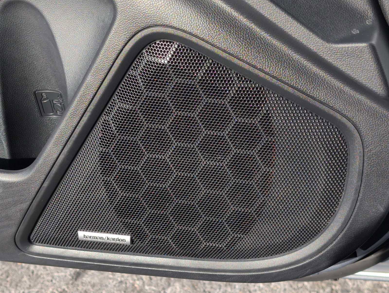 Certified 2024 Subaru Outback Onyx Edition XT image 30