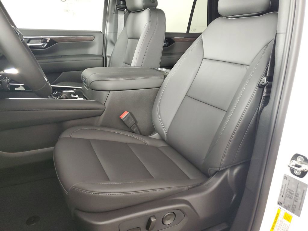 New 2026 Chevrolet Tahoe LT image 12