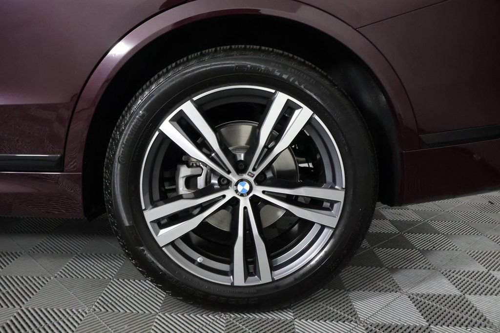 Used 2024 BMW X7 xDrive40i w/ Executive Package AWD/4WD image 16