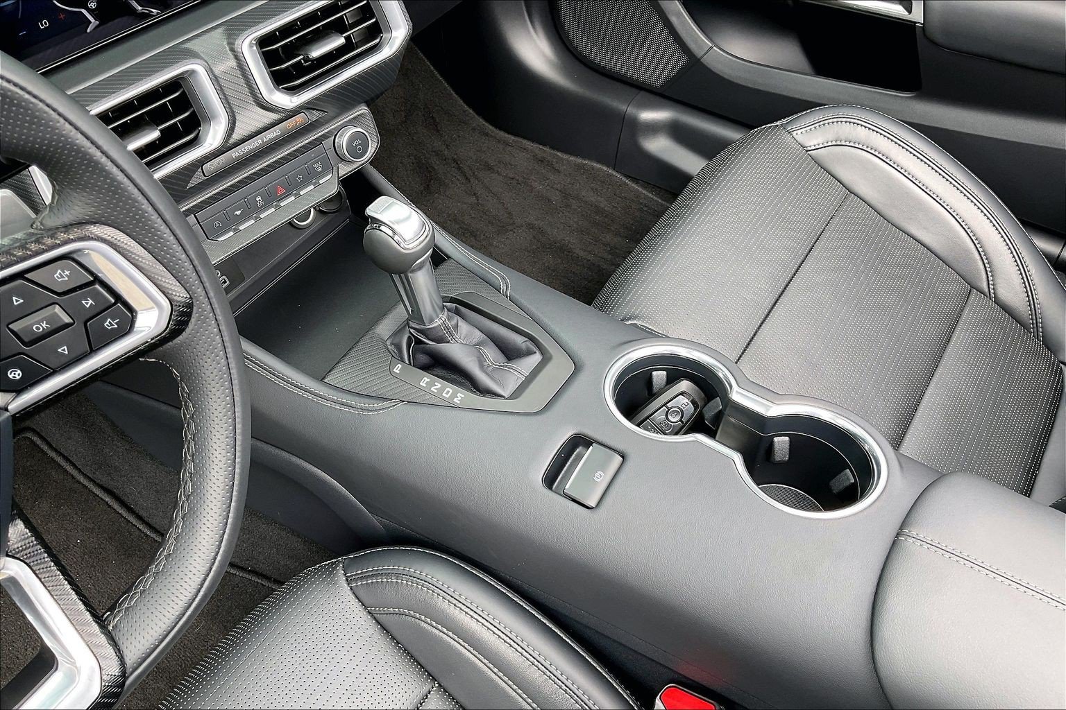 Used 2025 Ford Mustang GT Premium RWD image 17