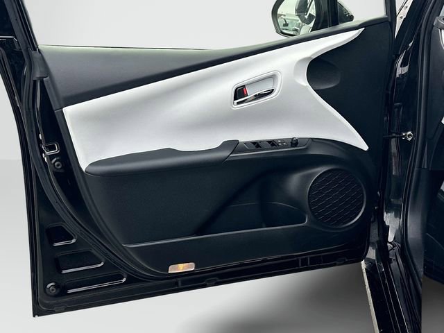 Used 2022 Toyota Prius XLE w/ Advanced Technology Package image 13