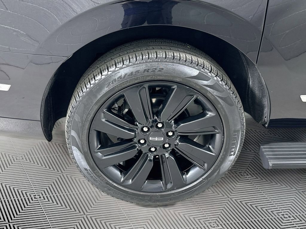 Used 2022 Lincoln Navigator L Reserve w/ Monochromatic Package image 27